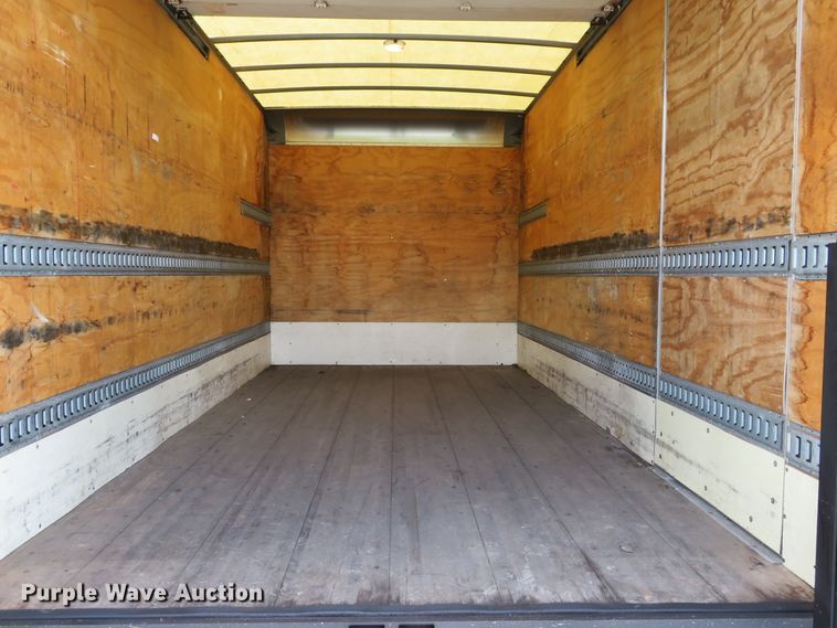 image for item DE8248 2009 Kenworth T270 box truck