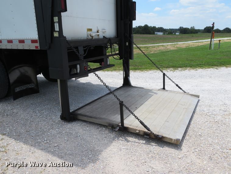 image for item DE8248 2009 Kenworth T270 box truck