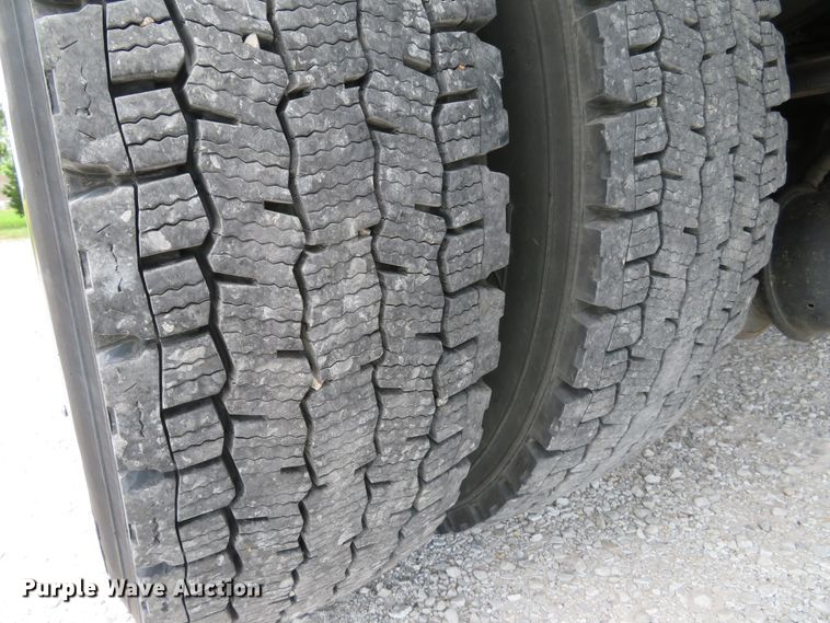 image for item DE8248 2009 Kenworth T270 box truck