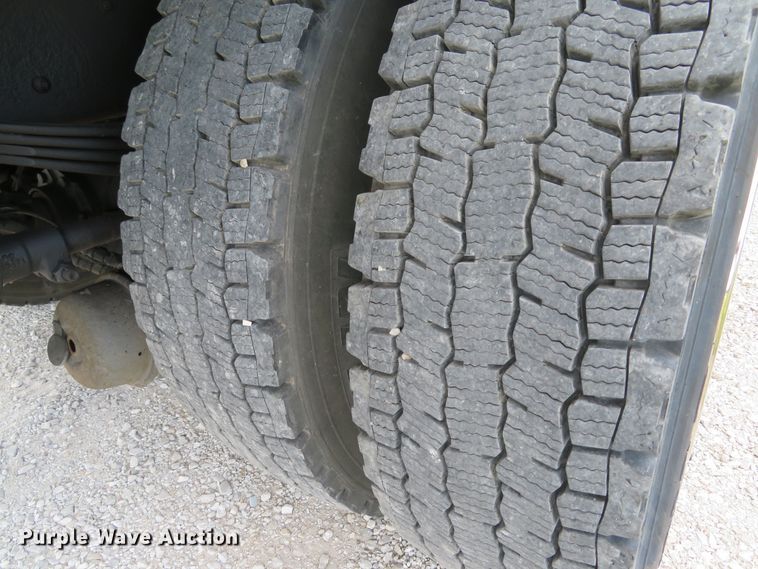 image for item DE8248 2009 Kenworth T270 box truck