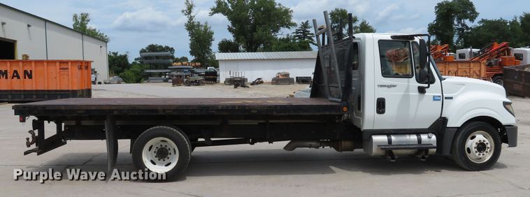 image for item DE8253 2012 International TerraStar flatbed truck