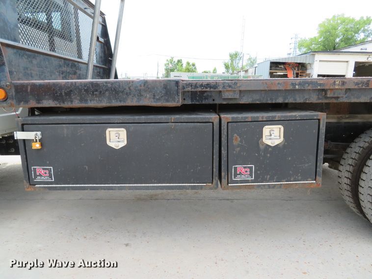 image for item DE8253 2012 International TerraStar flatbed truck