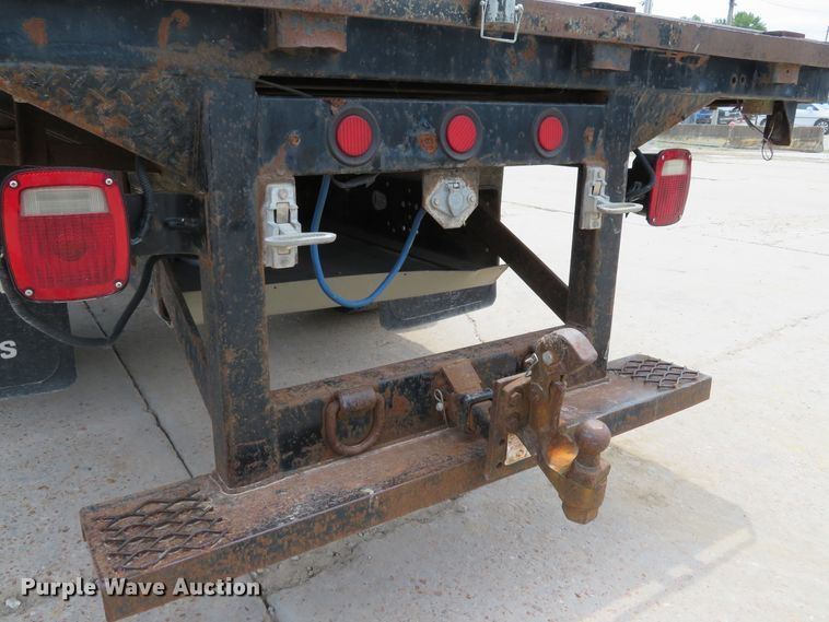 image for item DE8253 2012 International TerraStar flatbed truck