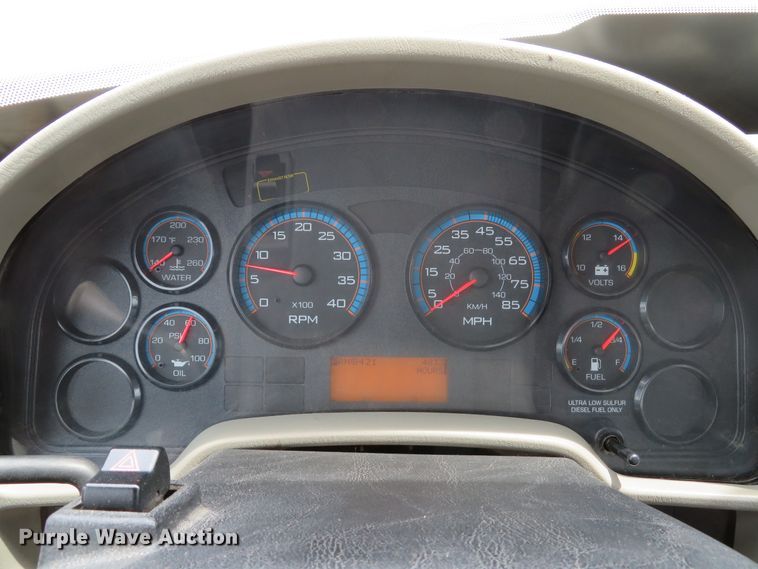 image for item DE8253 2012 International TerraStar flatbed truck