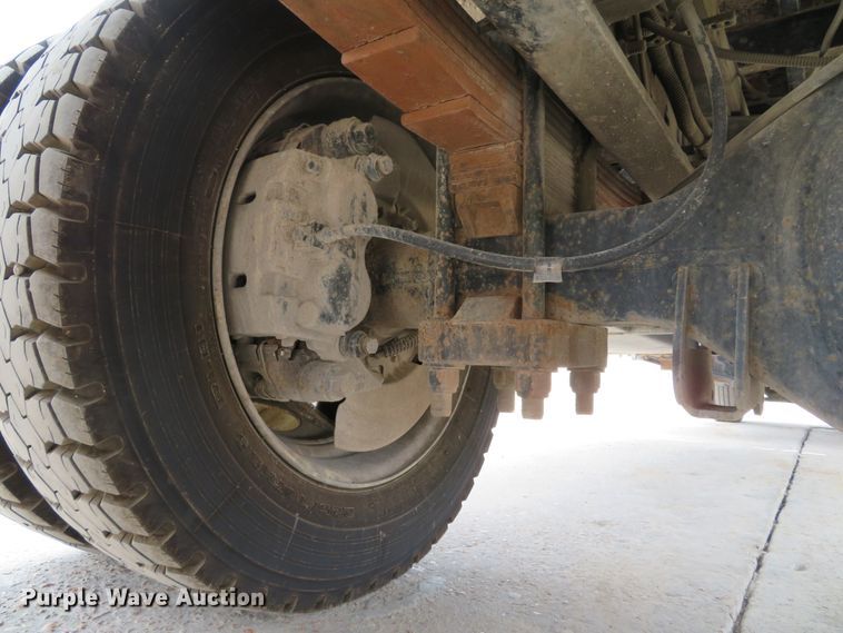 image for item DE8253 2012 International TerraStar flatbed truck