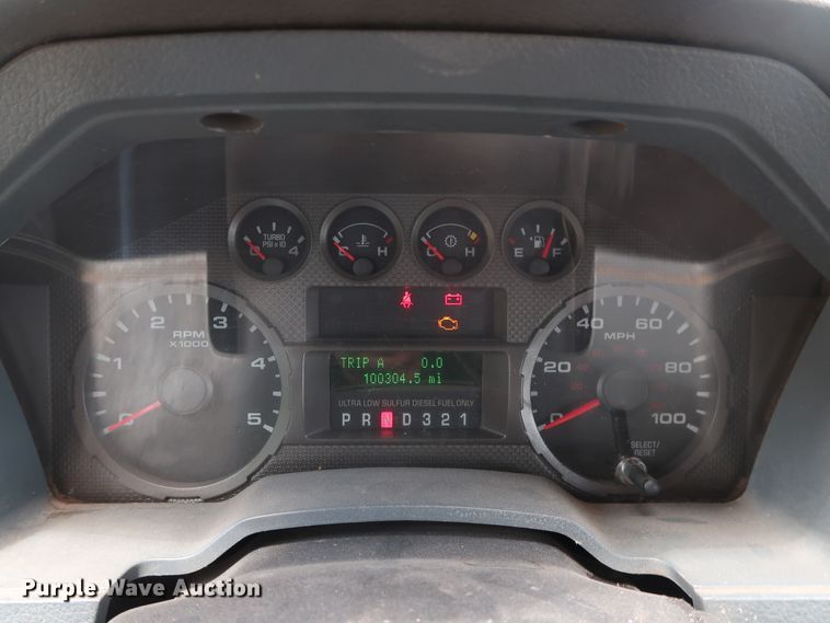 image for item DG4081 2008 Ford F550 Super Duty XL Crew Cab flatbed truck