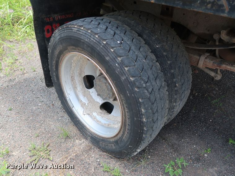 image for item DG4081 2008 Ford F550 Super Duty XL Crew Cab flatbed truck