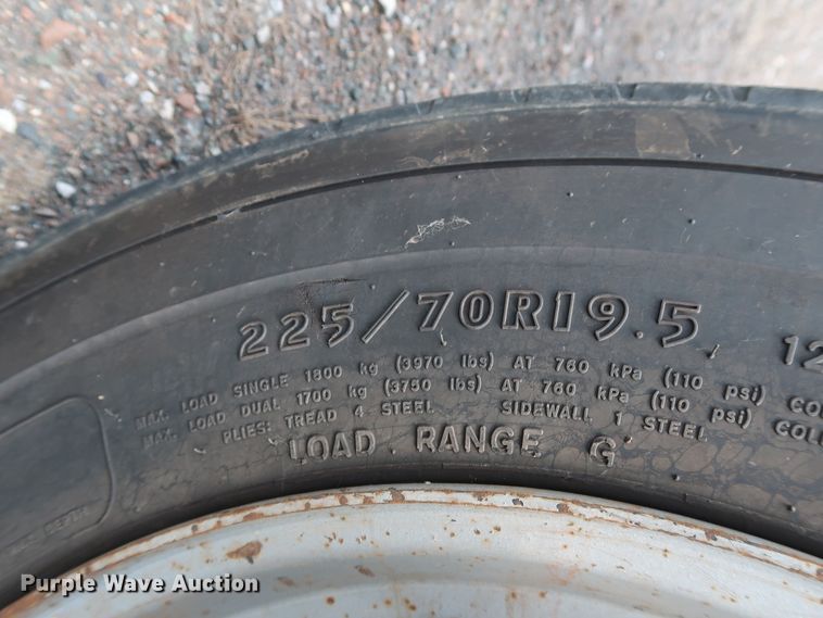 image for item DG4081 2008 Ford F550 Super Duty XL Crew Cab flatbed truck