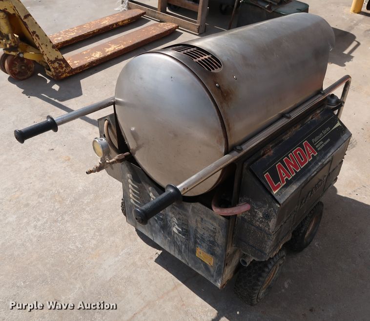 image for item DG4087 Landa PHW4-2000 pressure washer