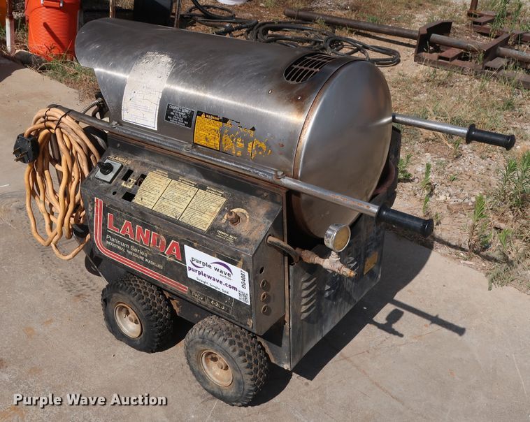 image for item DG4087 Landa PHW4-2000 pressure washer