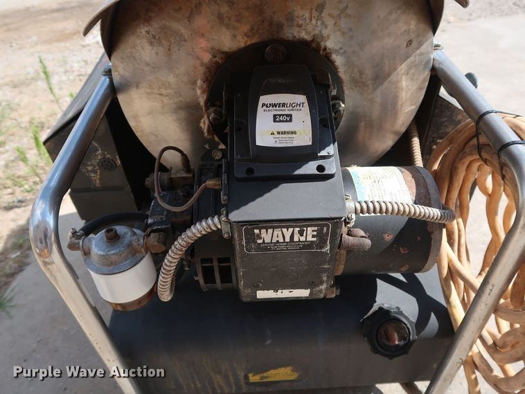 image for item DG4087 Landa PHW4-2000 pressure washer