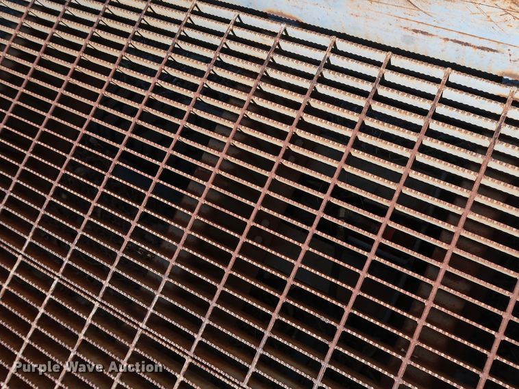 image for item DG4093 Bluff Manufacturing loading dock/yard ramp