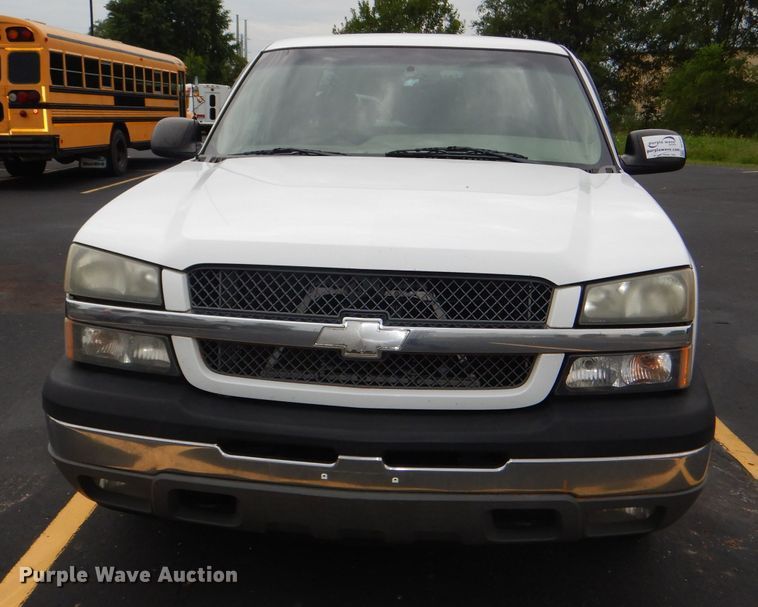 image for item DG4862 2005 Chevrolet Silverado 1500 Ext. Cab pickup truck