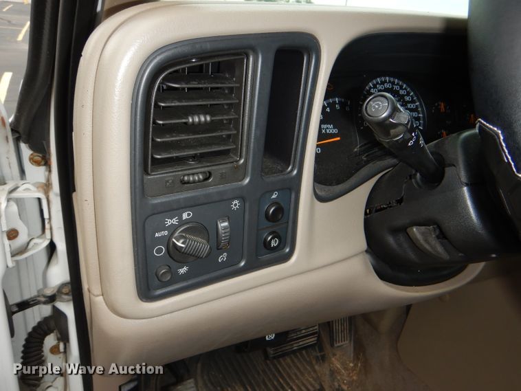 image for item DG4862 2005 Chevrolet Silverado 1500 Ext. Cab pickup truck