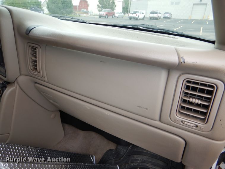 image for item DG4862 2005 Chevrolet Silverado 1500 Ext. Cab pickup truck