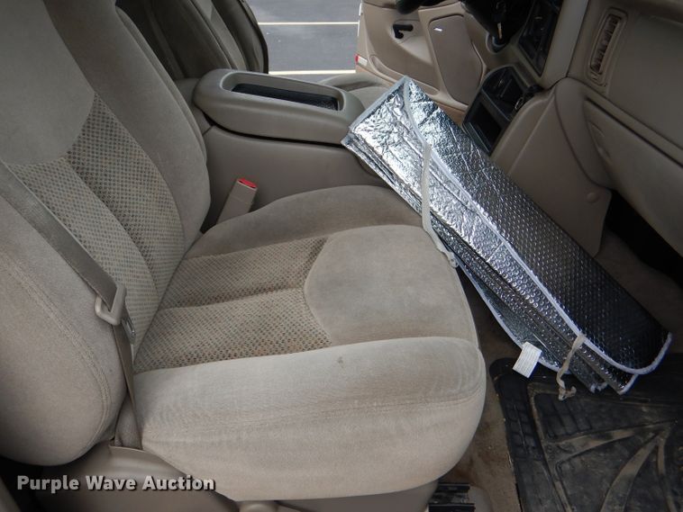 image for item DG4862 2005 Chevrolet Silverado 1500 Ext. Cab pickup truck