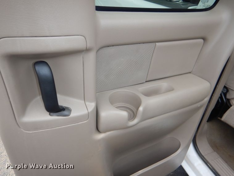 image for item DG4862 2005 Chevrolet Silverado 1500 Ext. Cab pickup truck