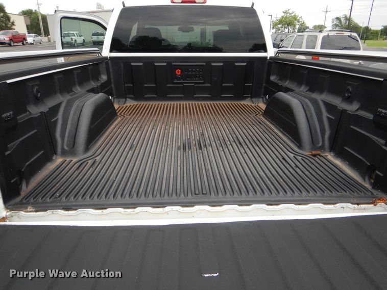 image for item DG4862 2005 Chevrolet Silverado 1500 Ext. Cab pickup truck