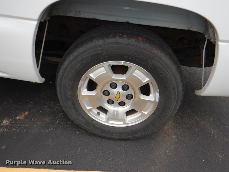 image for item DG4862 2005 Chevrolet Silverado 1500 Ext. Cab pickup truck