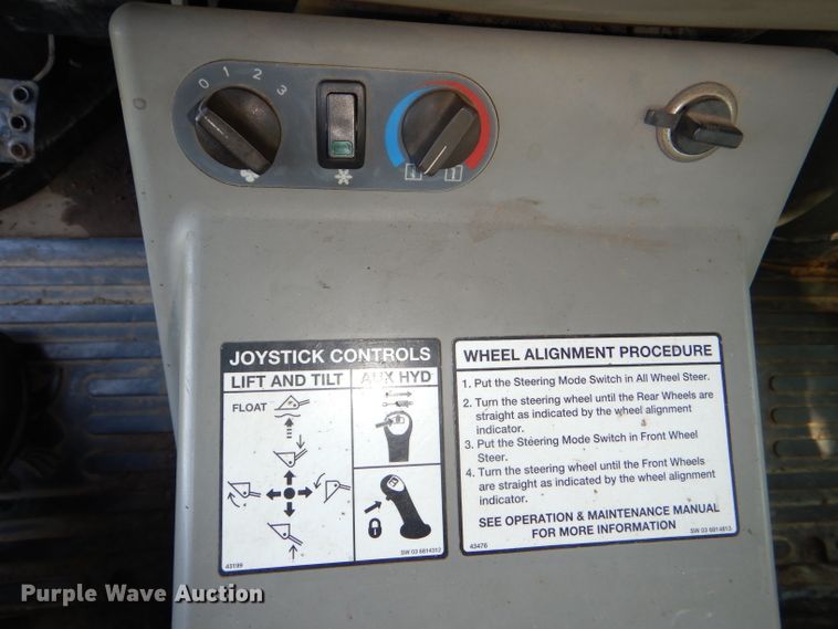 image for item DG4869 2005 Bobcat Toolcat 5600 utility vehicle