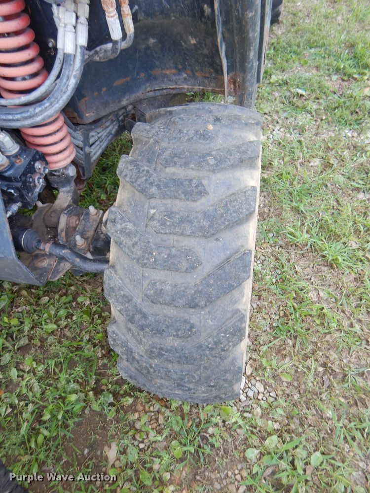 image for item DG4869 2005 Bobcat Toolcat 5600 utility vehicle