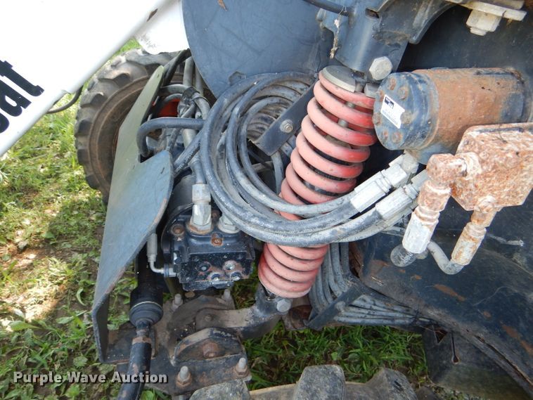 image for item DG4869 2005 Bobcat Toolcat 5600 utility vehicle