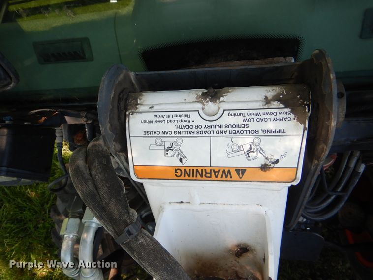 image for item DG4869 2005 Bobcat Toolcat 5600 utility vehicle