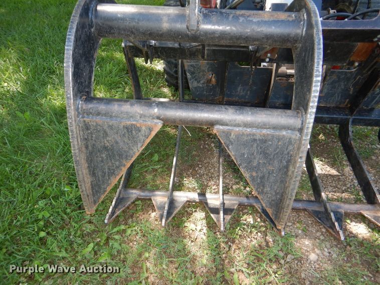 image for item DG4869 2005 Bobcat Toolcat 5600 utility vehicle