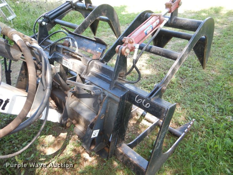 image for item DG4869 2005 Bobcat Toolcat 5600 utility vehicle