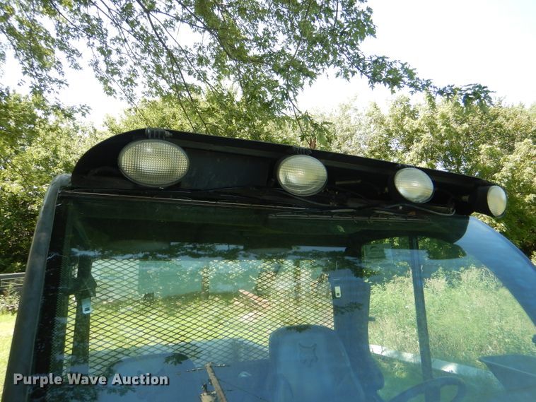 image for item DG4869 2005 Bobcat Toolcat 5600 utility vehicle