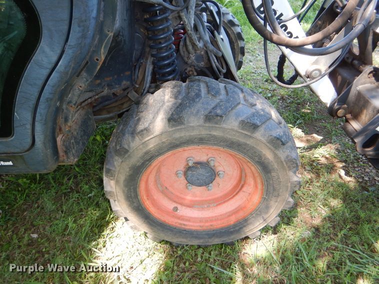 image for item DG4869 2005 Bobcat Toolcat 5600 utility vehicle