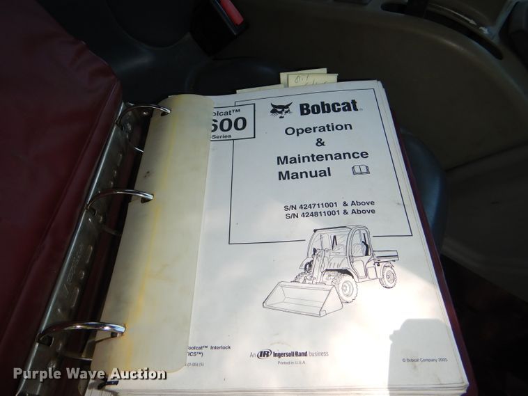 image for item DG4869 2005 Bobcat Toolcat 5600 utility vehicle