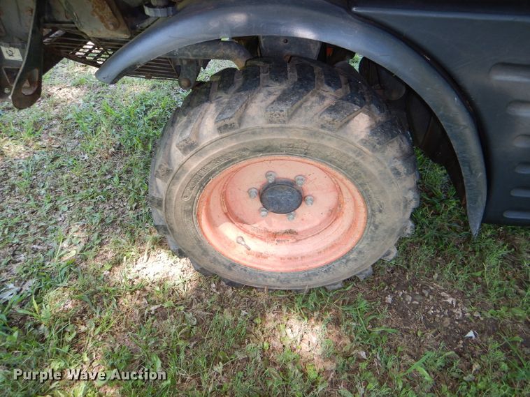 image for item DG4869 2005 Bobcat Toolcat 5600 utility vehicle