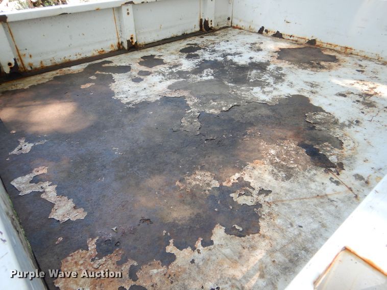 image for item DG4869 2005 Bobcat Toolcat 5600 utility vehicle