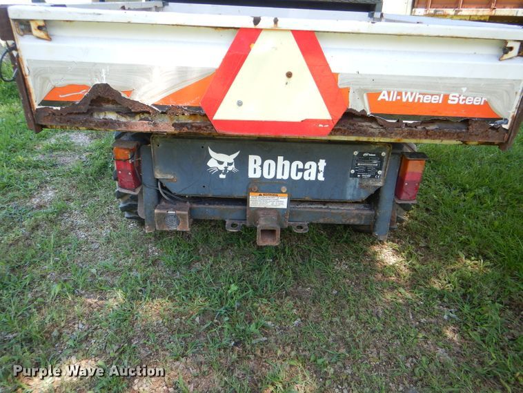 image for item DG4869 2005 Bobcat Toolcat 5600 utility vehicle