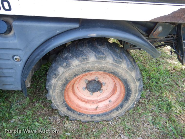 image for item DG4869 2005 Bobcat Toolcat 5600 utility vehicle