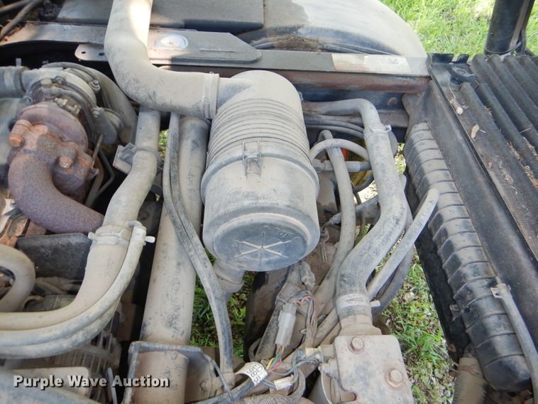 image for item DG4869 2005 Bobcat Toolcat 5600 utility vehicle