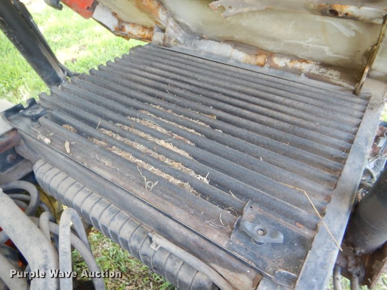 image for item DG4869 2005 Bobcat Toolcat 5600 utility vehicle