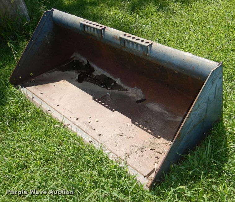 image for item DG4869 2005 Bobcat Toolcat 5600 utility vehicle