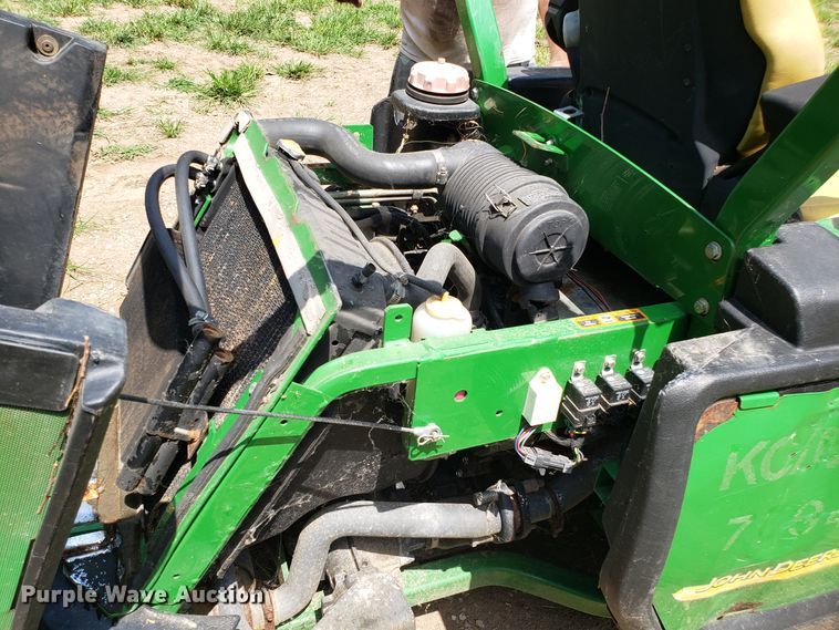 image for item DH4572 John Deere 1445 Series II lawn mower