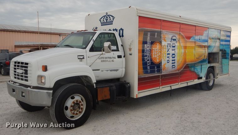 image for item DH6068 1998 Chevrolet C7500 delivery truck