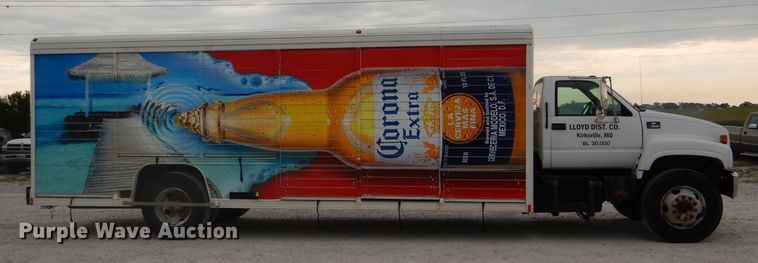 image for item DH6068 1998 Chevrolet C7500 delivery truck