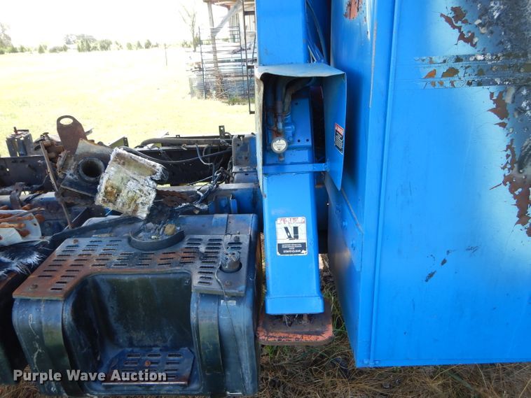 image for item DH6072 Bucket truck frame