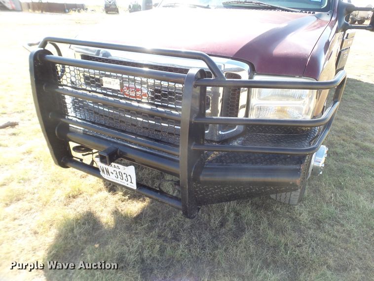 image for item DI0751 2005 Ford F350 Super Duty Crew Cab bale bed pickup truck