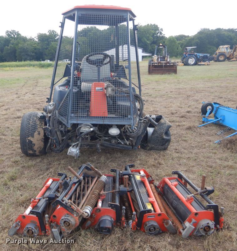 image for item DI1753 2006 Jacobsen LF3800 lawn mower