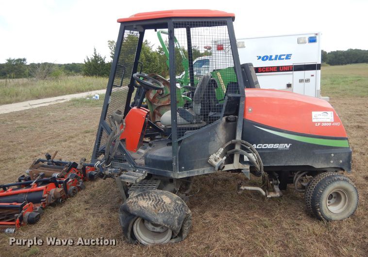 image for item DI1753 2006 Jacobsen LF3800 lawn mower