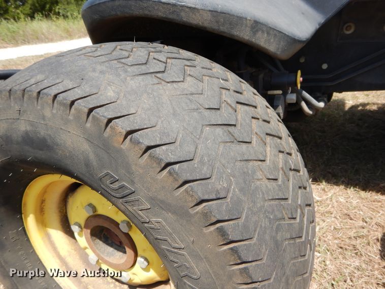 image for item DI1760 John Deere 3225C gang mower