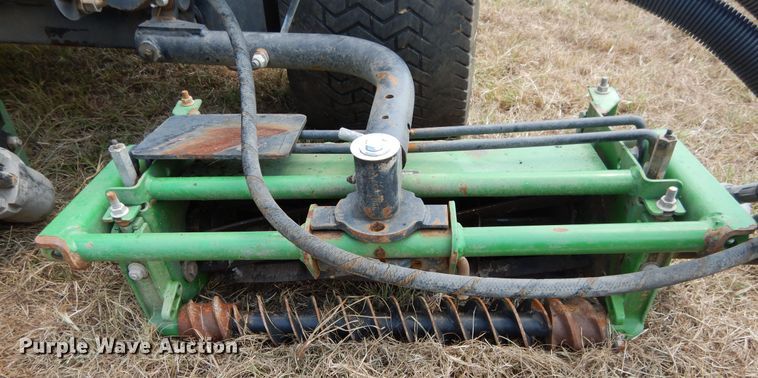 image for item DI1760 John Deere 3225C gang mower