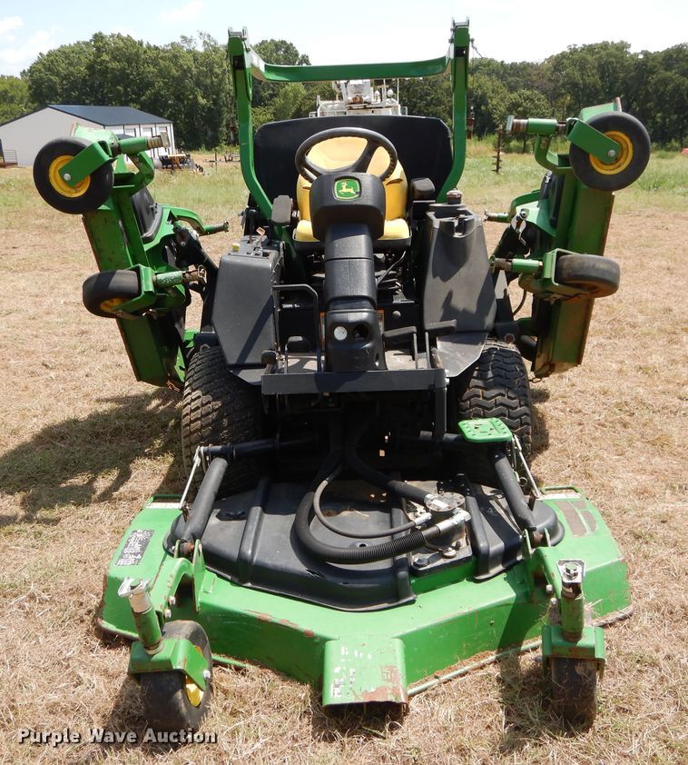 image for item DI1761 John Deere 1600T lawn mower