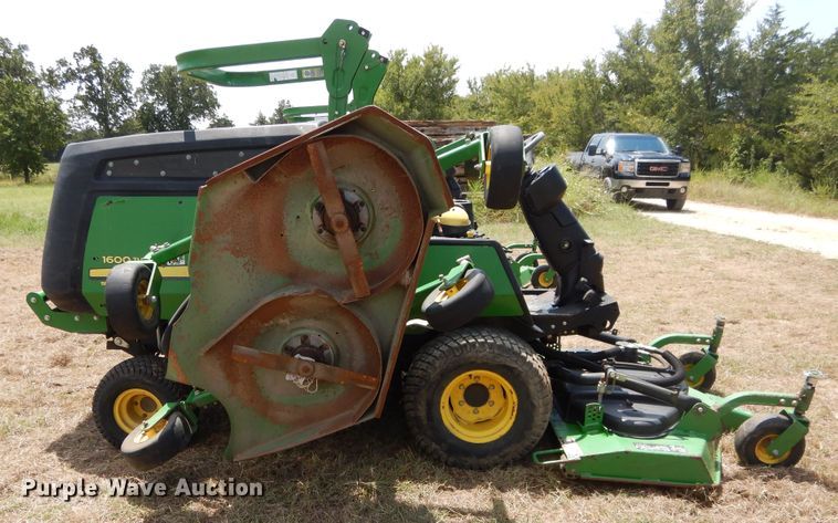 image for item DI1761 John Deere 1600T lawn mower